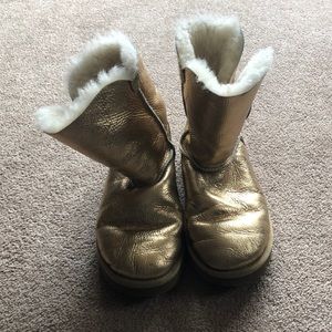 Gold metallic uggs